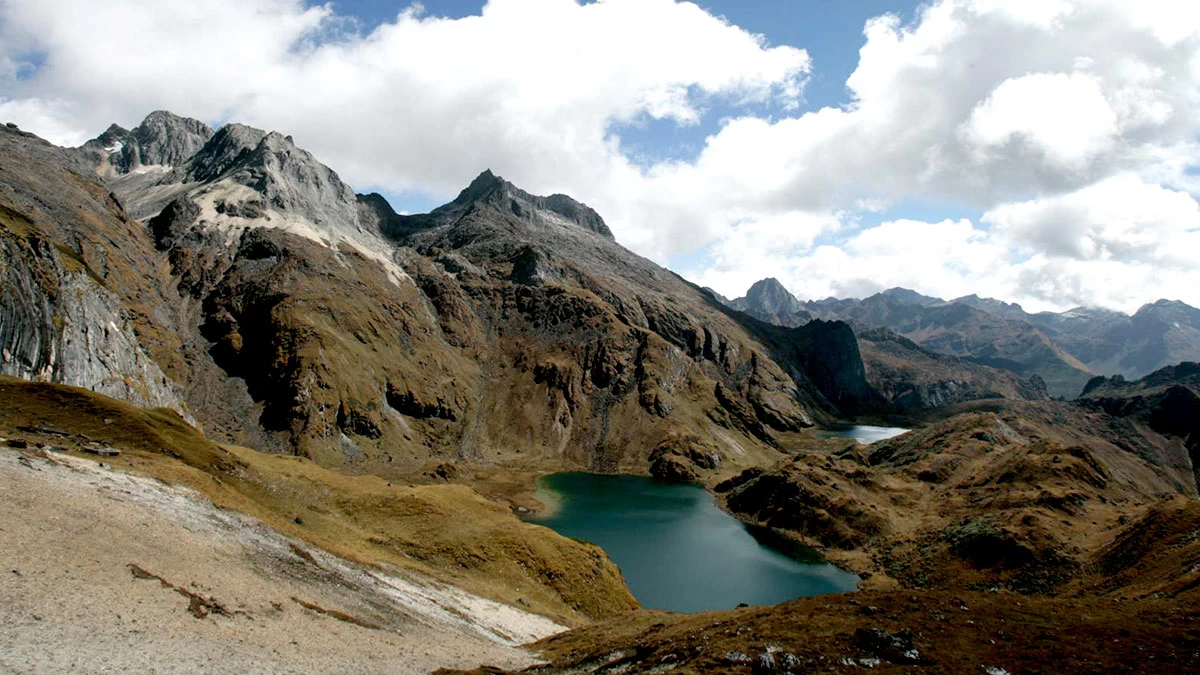 Dagala Thousand Lakes Trek - 09 Days