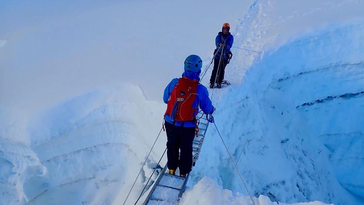 Island Peak Climbing 21 Days